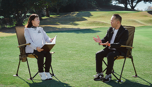 インタビュー 前編 動画を再生する