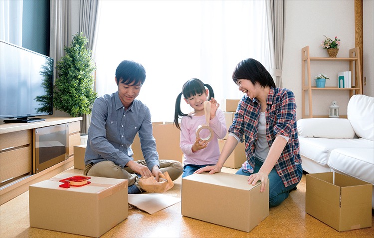 単身から家族ごとの赴任も増えている